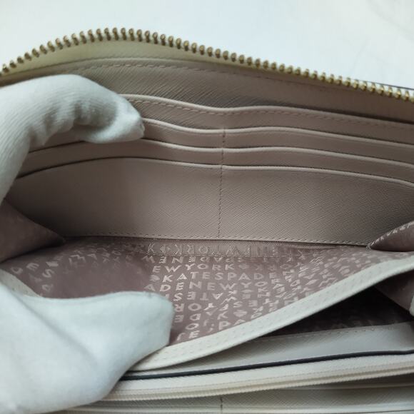 Kate Spade New York Colorblock Ivory Beige Leather Zip Around Credit Card Wallet - Picture 11 of 16